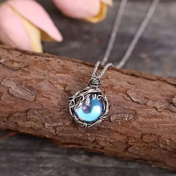 Boutique Jewelry - Retro Blue Moonstone Pendant Leaf Tree of Life Wrap Necklace Fashion Jewelry New